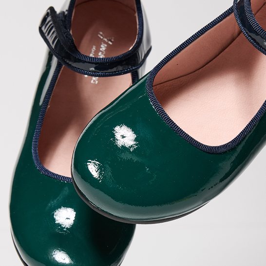 Child girl shoe collection