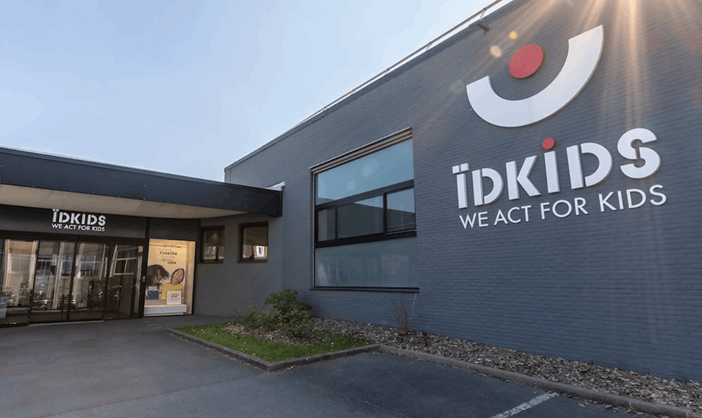 2005 Jacadi joins IDKIDS