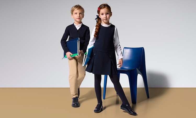 La collection d’unifomes fille et garçon pour l’école